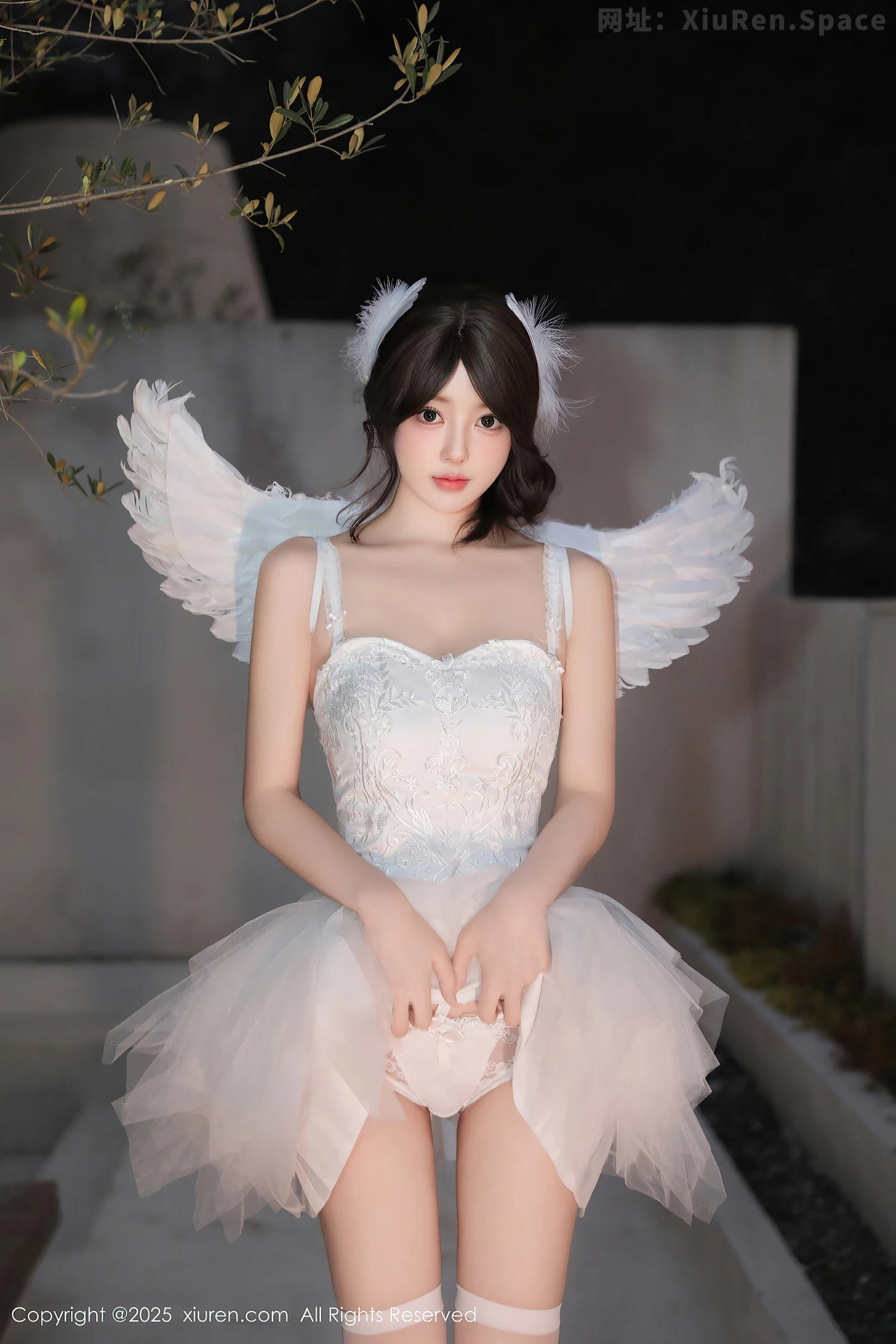 图片[4]-[XiuRen秀人网] VOL.9742 模特桃妖夭天使装扮露性感白色内衣配白丝袜秀曼妙身材诱惑写真82P-秀人网官方网站